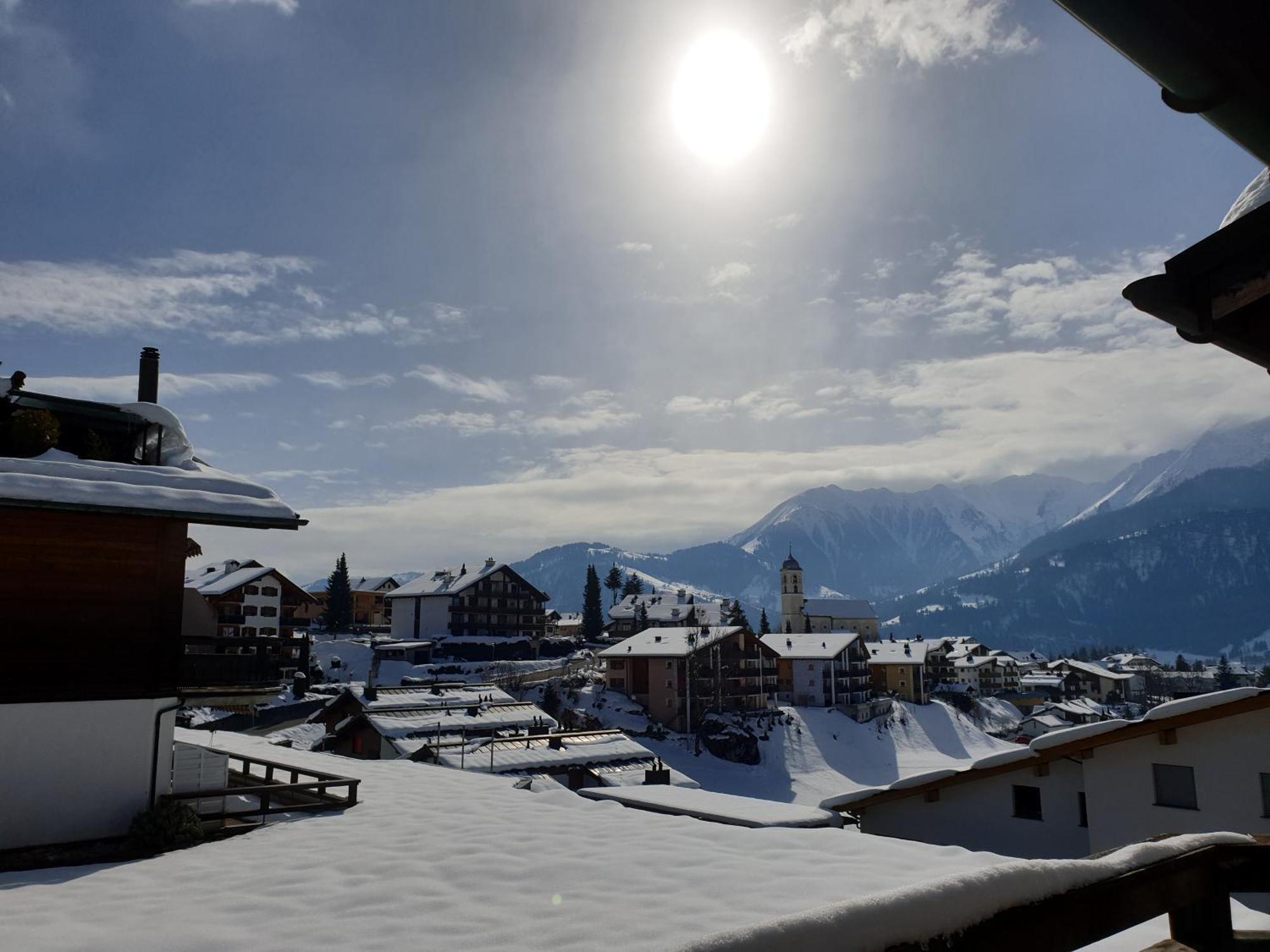 Apartment Near Laax Lake Exterior photo